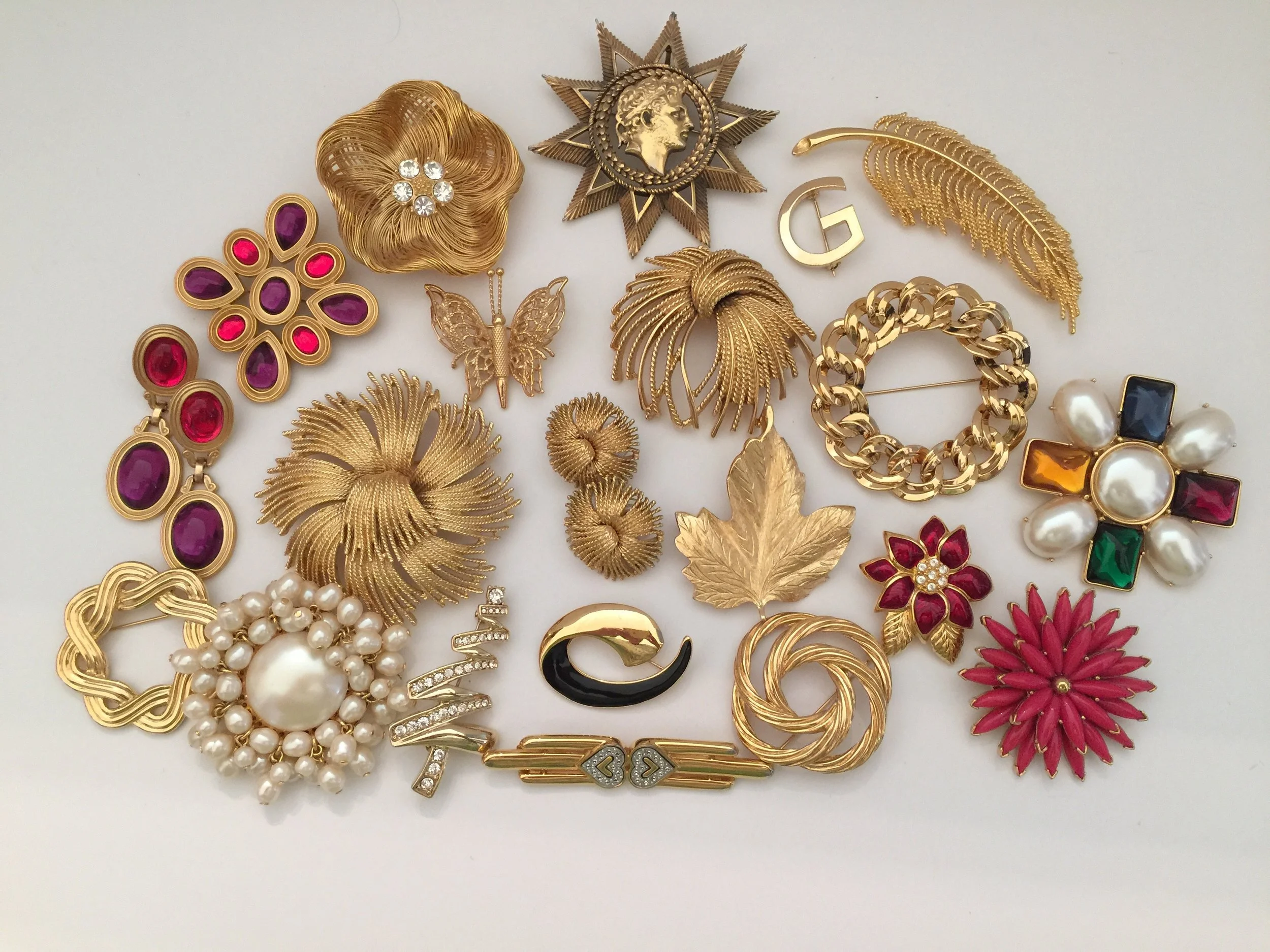 Brooches & Pins